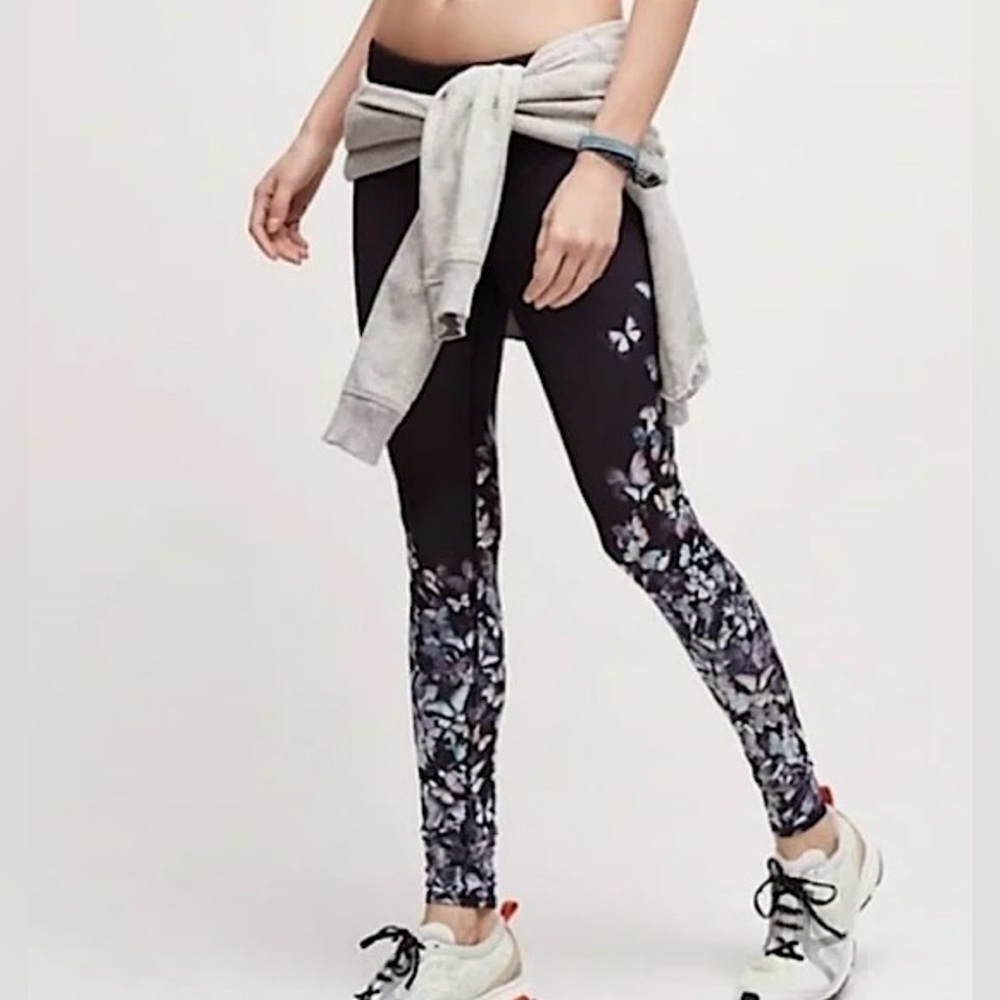 Alo Yoga Airbrush Butterfly Printed Leggings in Black/Multi Size XS
